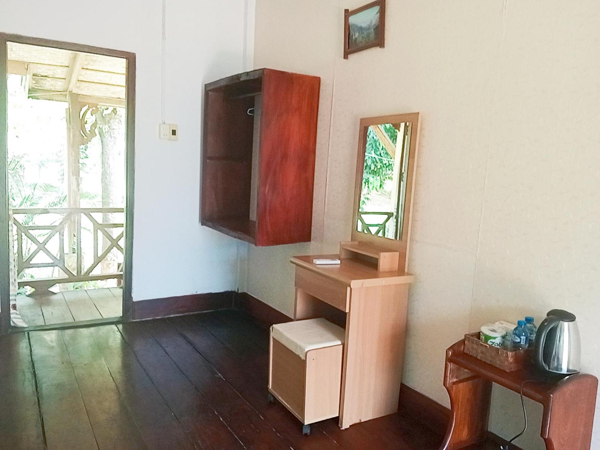 Vangvieng Ruby'Homestay Vang Vieng Εξωτερικό φωτογραφία