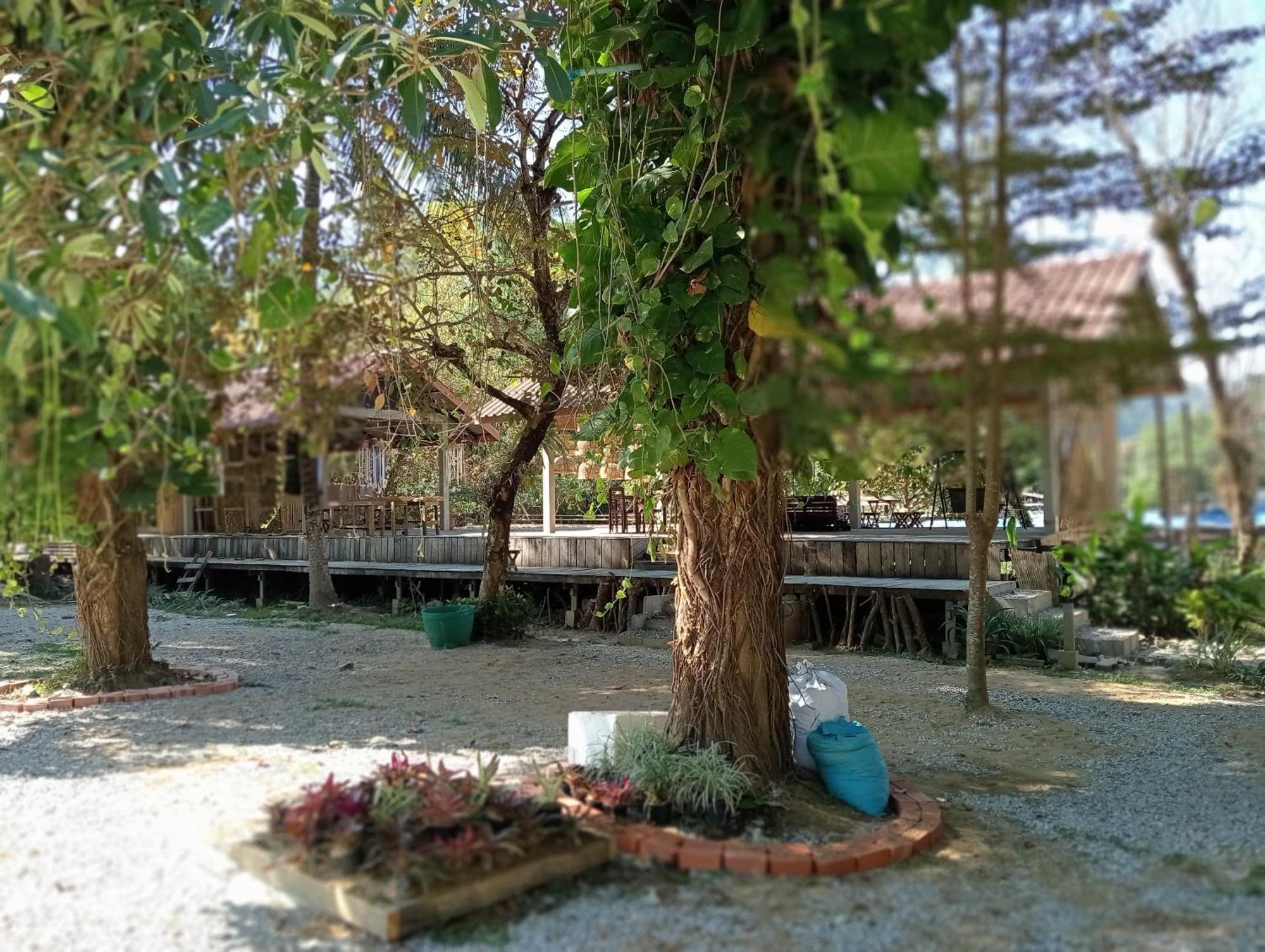 Vangvieng Ruby'Homestay Vang Vieng Εξωτερικό φωτογραφία